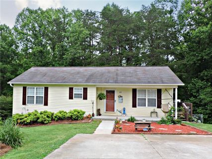 433 Forest Drive sold home in Forest Park, Maiden, NC
