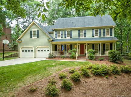 320 Rose Arbor Lane sold home in Greygate, Matthews, NC