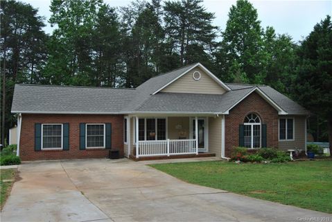 7748 Wallace Lane sold home in Cedarbrook Estates, Denver, NC