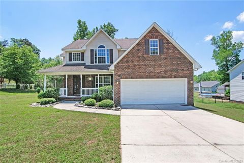 915 Circle Drive