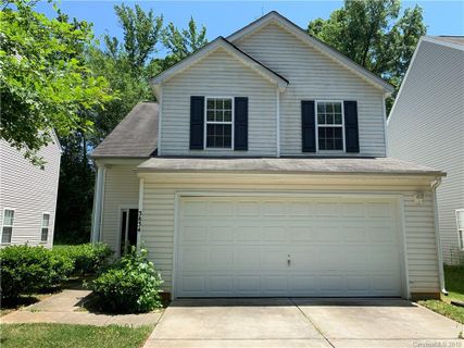 3834 Pauline Lane