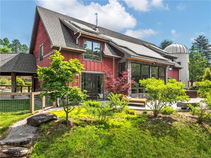 14 Fig Tree Lane sold home in Green Acres, Asheville, NC