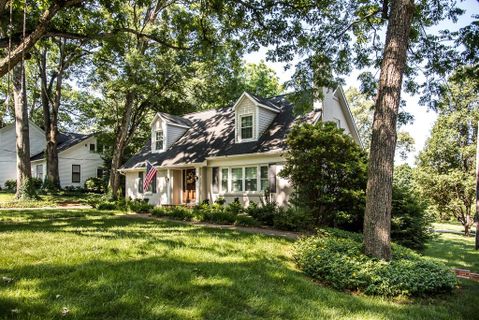 327 9th Street
