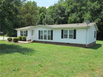 151 Doubletree Drive sold home in Mountain Road Village, Statesville, NC