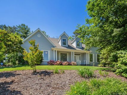 18 Fairway View Drive