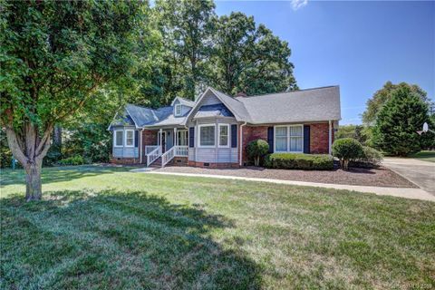 1611 Hunter Oak Lane sold home in Briarcliff, Monroe, NC