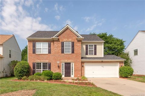 9724 Winged Trail Court