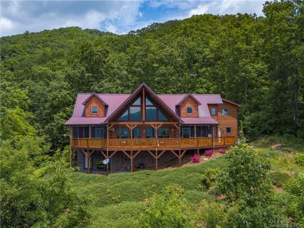 258 Paddock Lane