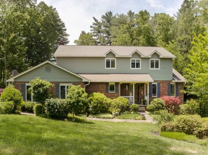 41 Applecross Road sold home in Kirk Glen, Weaverville, NC