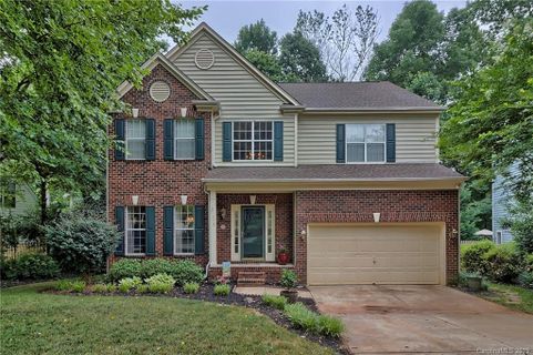 113 Lyman Oak Court