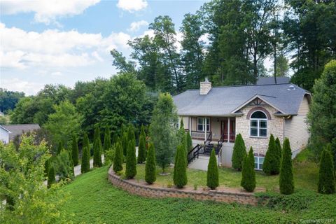 30 Village Creek Drive sold home in Village Creek West, Asheville, NC