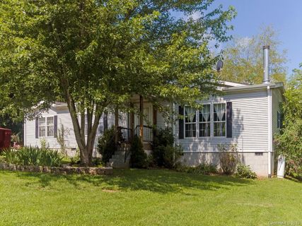 11 Timbers Edge Lane sold home in Mountain Shadows, Fairview, NC