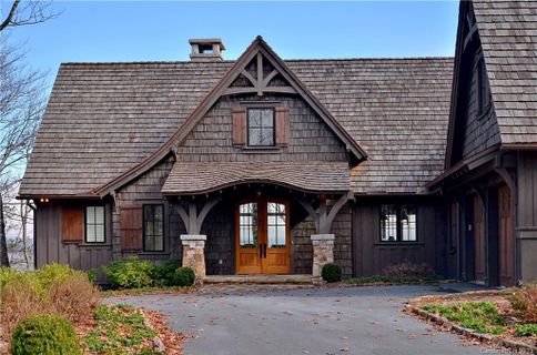 425 E Ridge Road sold home in Cedar Hill, Cashiers, NC