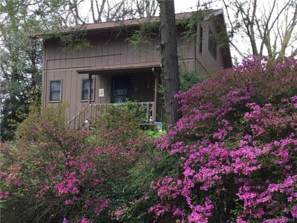 179 Forest Drive sold home in Robert E Ledford, Clyde, NC