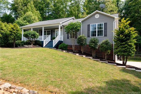 186 Forest Glen Way sold home in River Glen, Morganton, NC