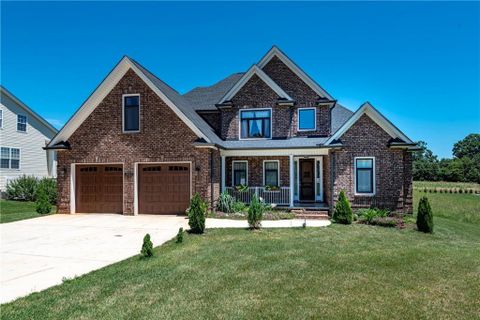 5022 Orchard Park Drive sold home in Abernethy Park, Hickory, NC