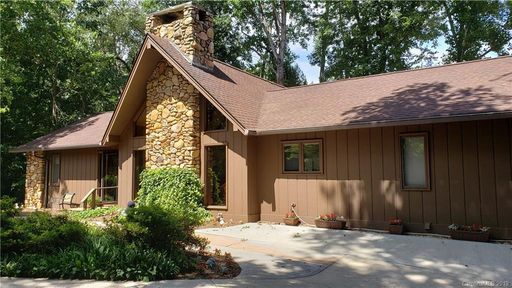 752 Wood Hollow Road