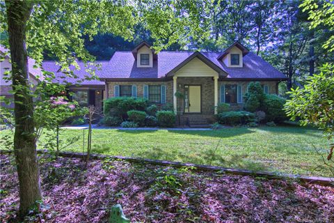 9 N Greenwood Forest Drive