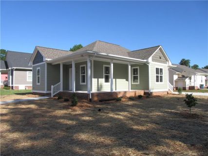 1052 33rd Avenue Loop sold home in Northstone, Hickory, NC