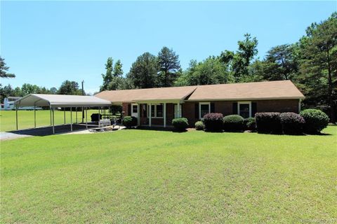 1875 Davis Circle 11 sold home in Jeff Davis, Clover, SC