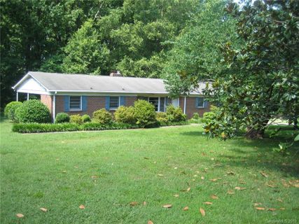 9808 Sunway Drive sold home in Pleasant View Acres, Mint Hill, NC