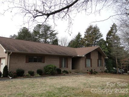 40 Old Farm Road