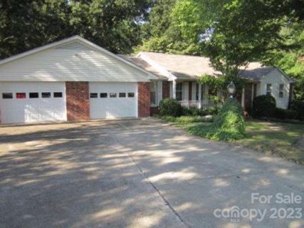 10 Old Farm Road