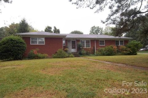 623 D Avenue