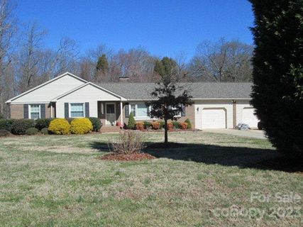 36 Old Farm Road sold home in HIDDEN HUT FARMS, Salisbury, NC