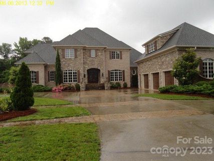3612 Richwood Circle