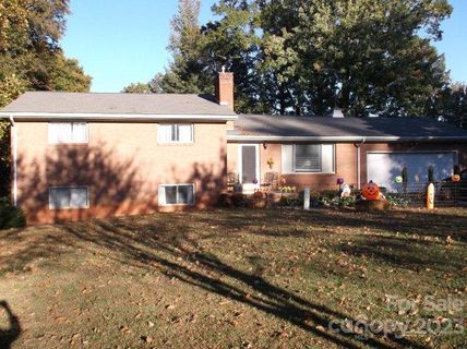 1022 Terrace Drive