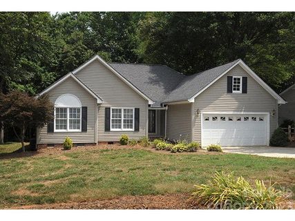 206 Carabelle Circle
