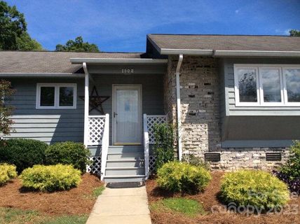 1802 Wellington Hills Circle