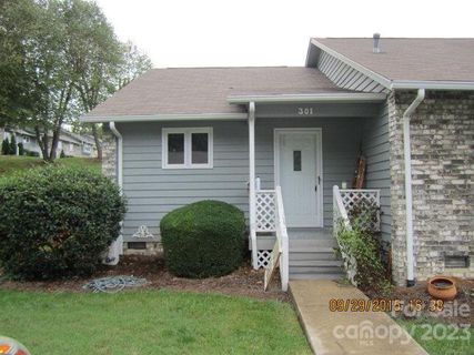 301 Wellington Hills Circle
