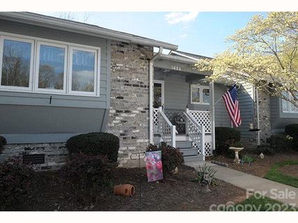 1402 Wellington Hills Circle