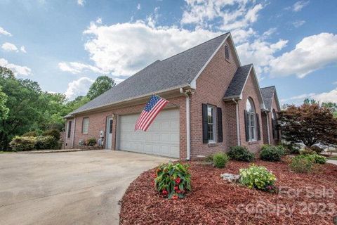 202 Ridge Creek Court