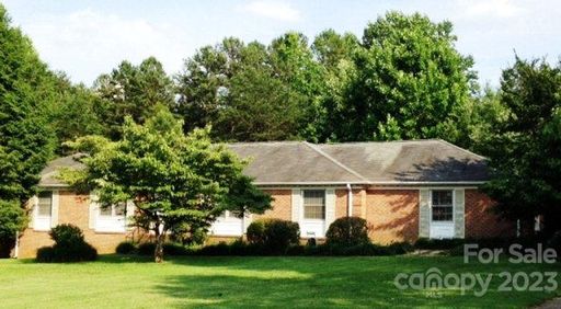 703 Candlewick Drive