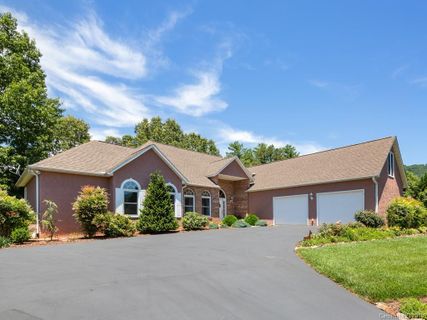 14 Fairway View Drive