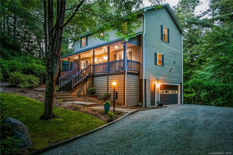 384 Lakeland Drive