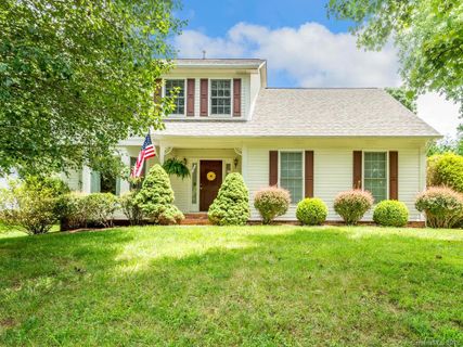 204 Windsor Forest Circle