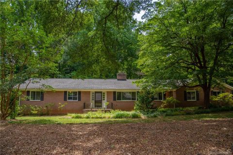 816 Ragin Lane