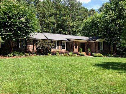 1405 Huntingdon Road