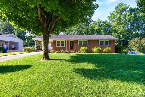 713 Meadowbrook Road