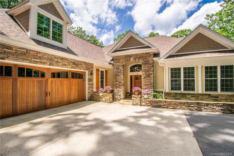 2 Wallington Court