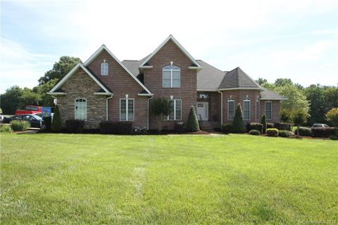 203 Cross Creek Drive