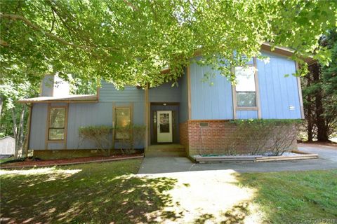 911 White Oaks Road