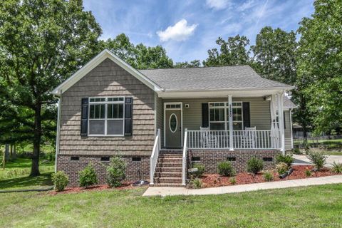 2220 Deputy Brent Mccants Avenue