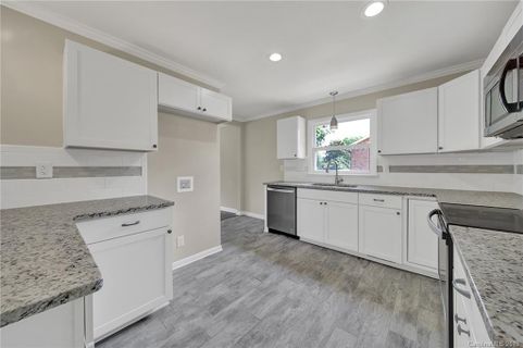 809 Cambridge Circle