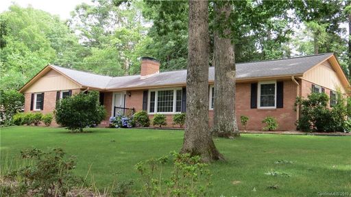 1220 Everette Place