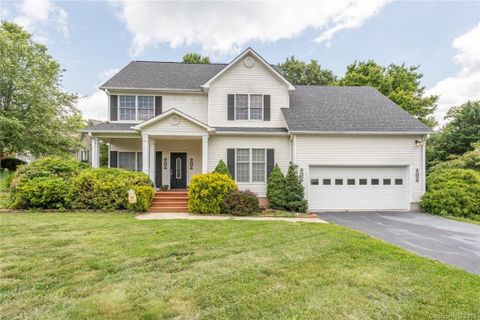 12 Eden Glen Road sold home in Eden Glen, Black Mountain, NC
